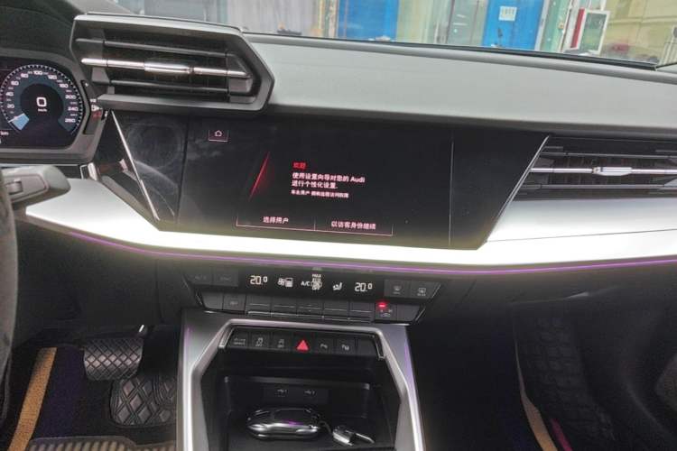Used Audi A3 2021 A3L Limousine 35 TFSI Progressive Sport Edition Audio And AC Panel