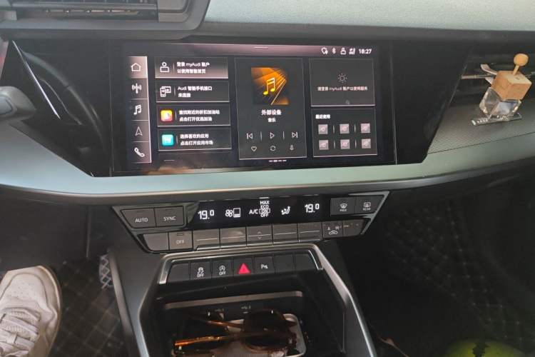 Used Audi A3 2021 Sportback 35 TFSI Fashionable Sports Model Audio And AC Panel