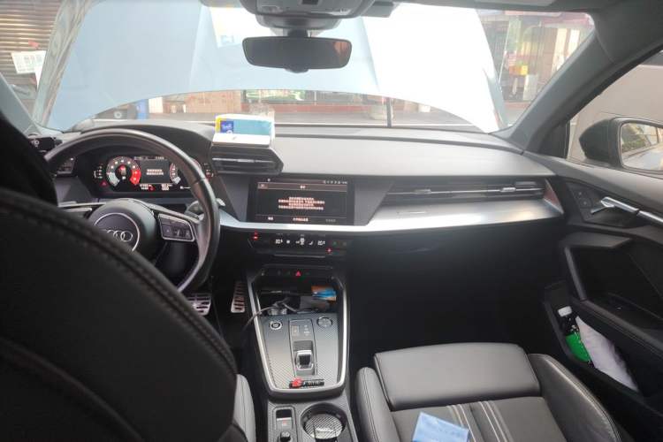 Used Audi A3 2021 Sportback 35 TFSI Fashionable Sports Model Center Console