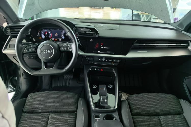Used Audi A3 2021 Sportback 35 TFSI Advanced Sport Edition Center Console