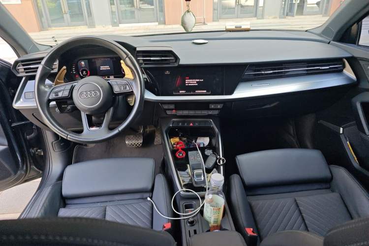 Used Audi A3 2021 A3L Limousine 35 TFSI Fashionable and Elegant Model Center Console