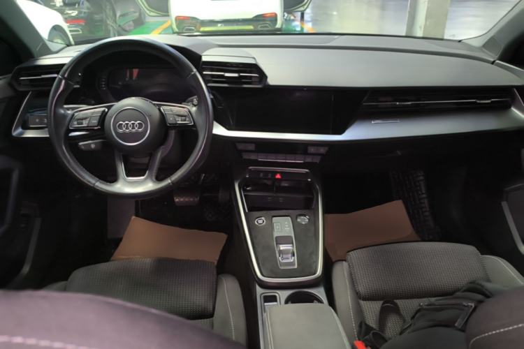 Used Audi A3 2021 Sportback 35 TFSI Advanced Sport Edition Center Console
