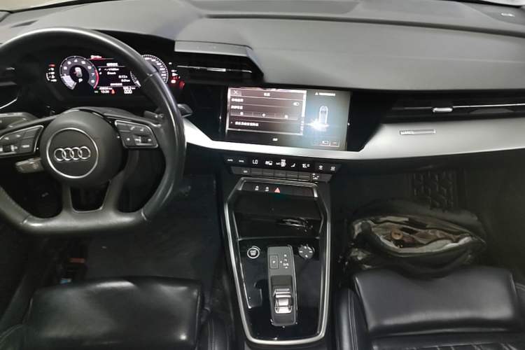 Used Audi A3 2021 Sportback 35 TFSI Advanced Sport Edition Center Console
