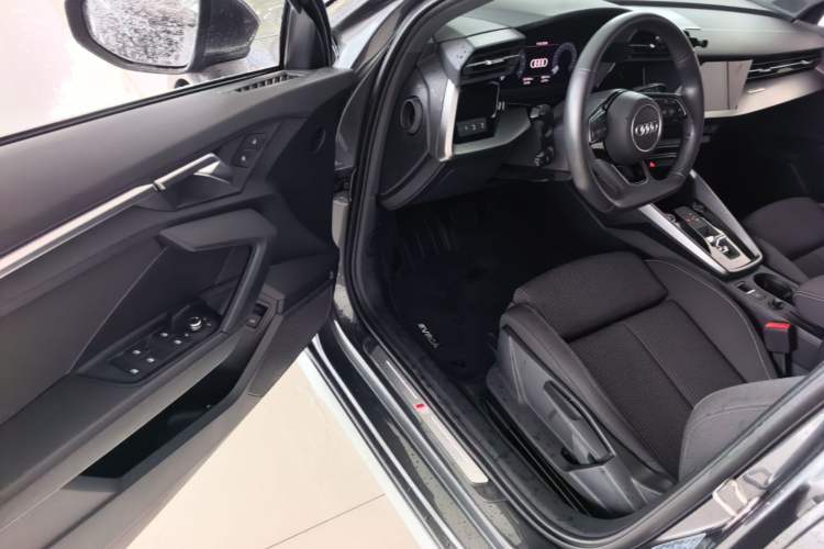 Used Audi A3 2021 Sportback 35 TFSI Advanced Sport Edition Driver Seat