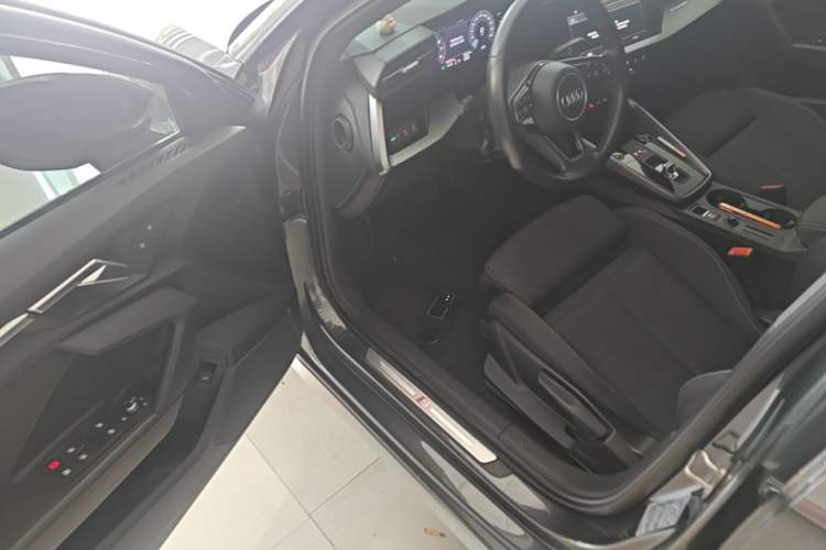 Used Audi A3 2021 Sportback 35 TFSI Advanced Sport Edition Driver Seat