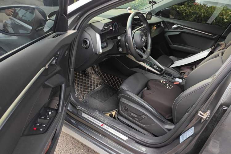 Used Audi A3 2021 Sportback 35 TFSI Fashionable Sports Model Driver Seat