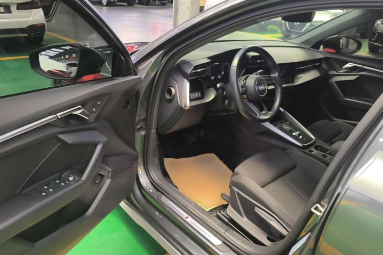 Used Audi A3 2021 Sportback 35 TFSI Advanced Sport Edition Driver Seat
