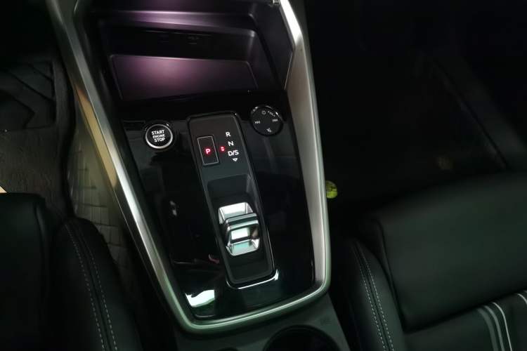 Used Audi A3 2021 A3L Limousine 35 TFSI Fashion Sport Model Gear Lever