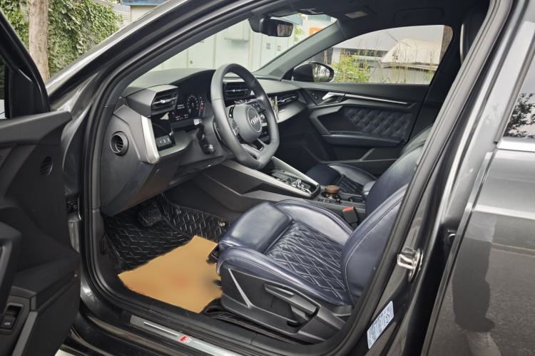 Used Audi A3 2021 Sportback 35 TFSI Advanced Sport Edition Interior 1