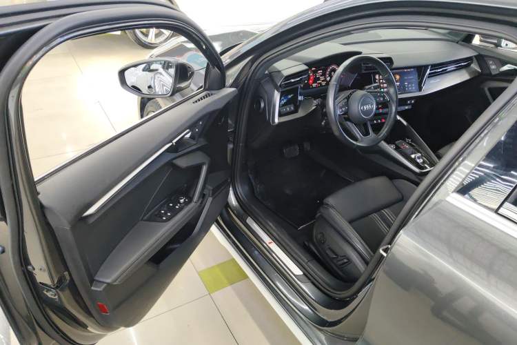 Used Audi A3 2021 Sportback 35 TFSI Fashionable Sports Model Interior 3