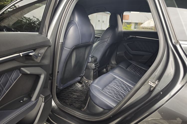 Used Audi A3 2021 Sportback 35 TFSI Advanced Sport Edition Interior 3