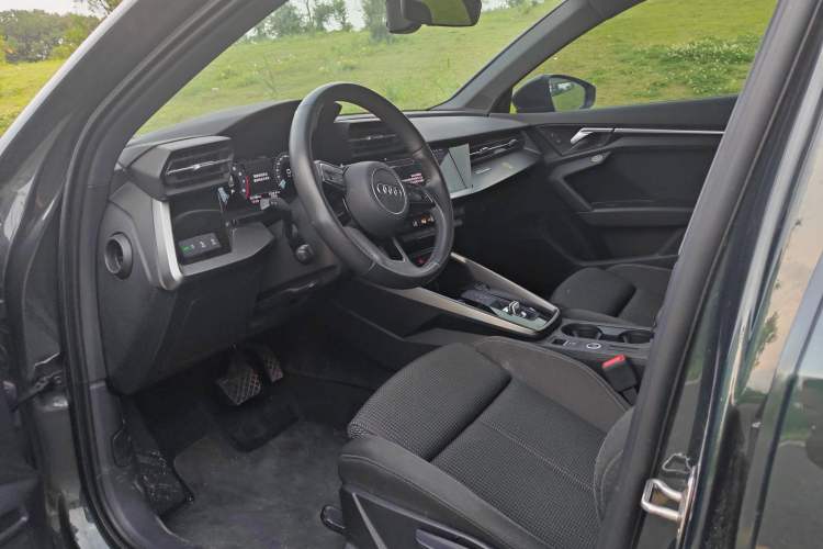 Used Audi A3 2021 A3L Limousine 35 TFSI Progressive Sport Edition Interior 4