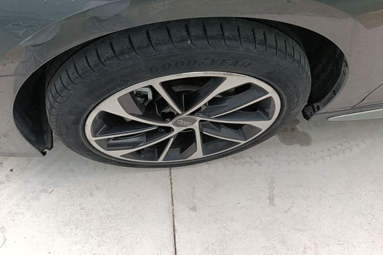 Used Audi A3 2021 A3L Limousine 35 TFSI Progressive Sport Edition Left Front Wheel Hub