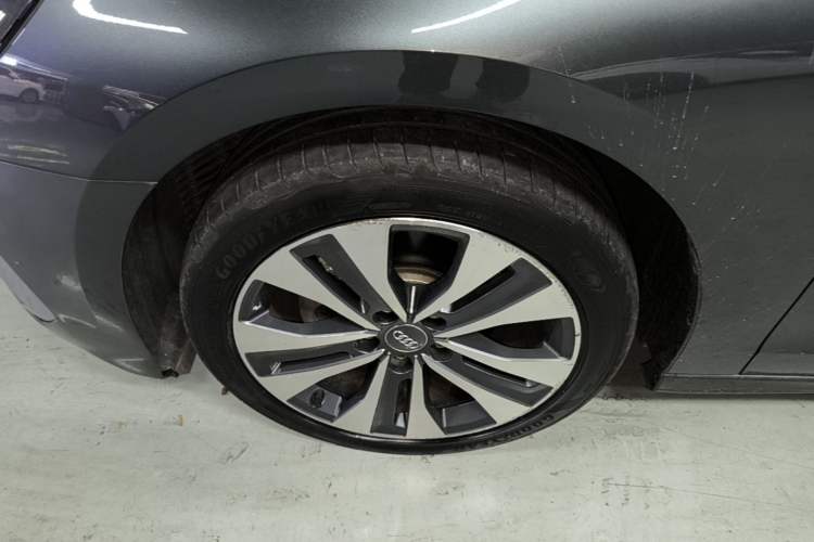 Used Audi A3 2021 A3L Limousine 35 TFSI Ambition Style Edition Left Front Wheel Hub
