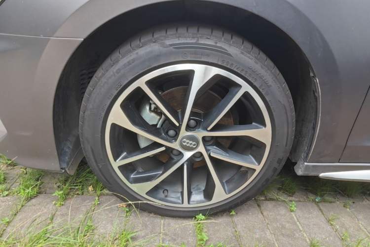 Used Audi A3 2021 A3L Limousine 35 TFSI Progressive Sport Edition Left Front Wheel Hub