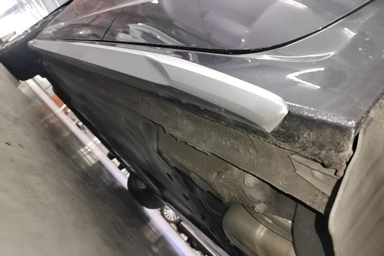 Used Audi A3 2021 Sportback 35 TFSI Advanced Sport Edition Left Side Sill