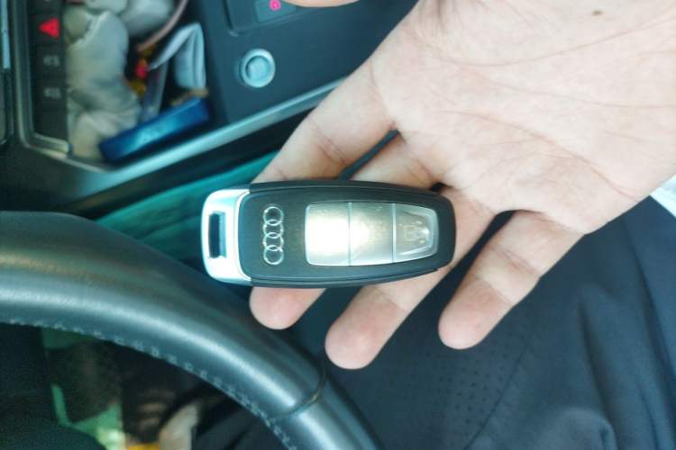 Used Audi A3 2021 A3L Limousine 35 TFSI Fashionable and Elegant Model Vehicle Key