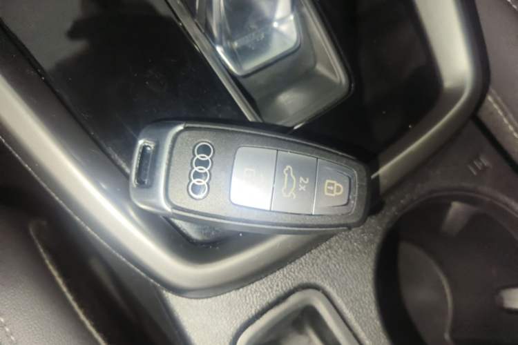 Used Audi A3 2021 A3L Limousine 35 TFSI Luxury Sport Edition Vehicle Key