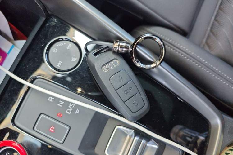 Used Audi A3 2021 A3L Limousine 35 TFSI Fashionable and Elegant Model Vehicle Key