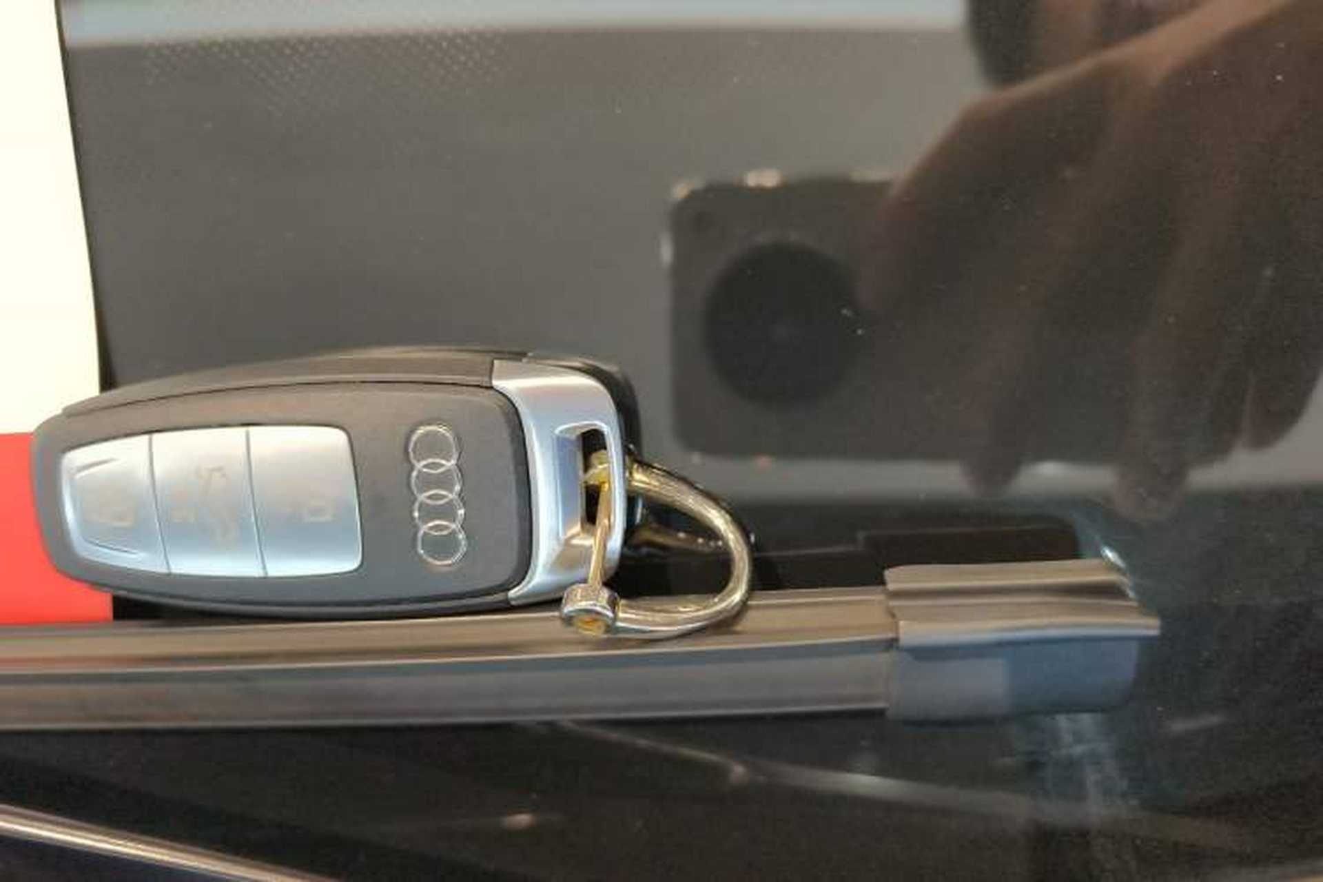 Used Audi A3 2021 A3L Limousine 35 TFSI Fashion Sport Model Vehicle Key