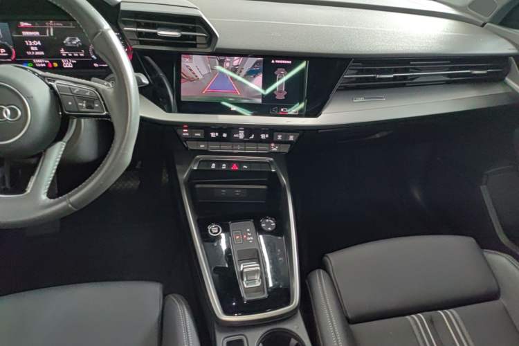 Used Audi A3 2021 Sportback 35 TFSI Fashionable Sports Model Audio And AC Panel