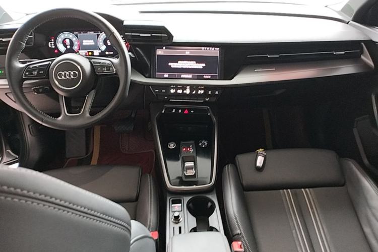 Used Audi A3 2021 Sportback 35 TFSI Fashionable Sports Model Center Console