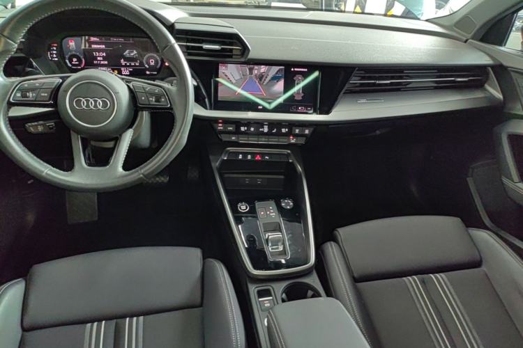 Used Audi A3 2021 Sportback 35 TFSI Fashionable Sports Model Center Console