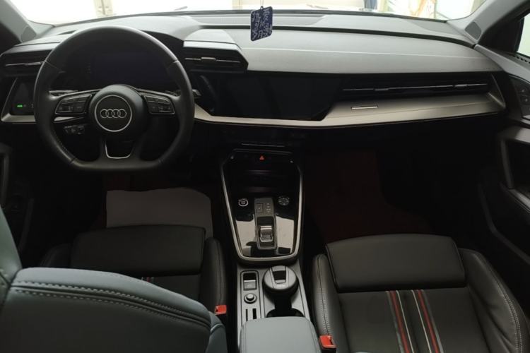 Used Audi A3 2021 Sportback 35 TFSI Fashionable Sports Model Center Console