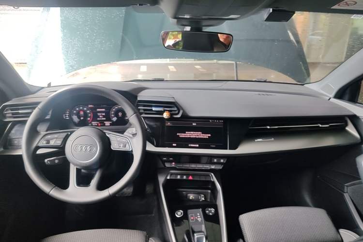 Used Audi A3 2021 Sportback 35 TFSI Advanced Sport Edition Center Console