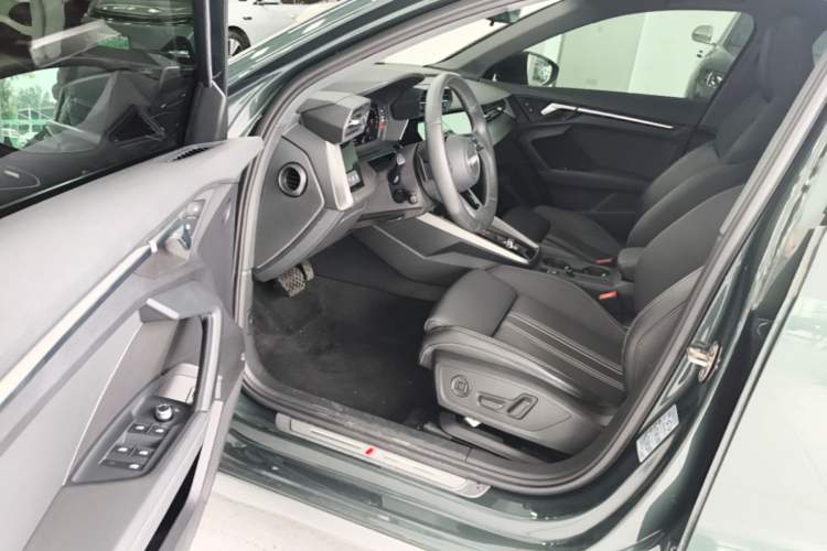 Used Audi A3 2021 Sportback 35 TFSI Fashionable Sports Model Driver Seat