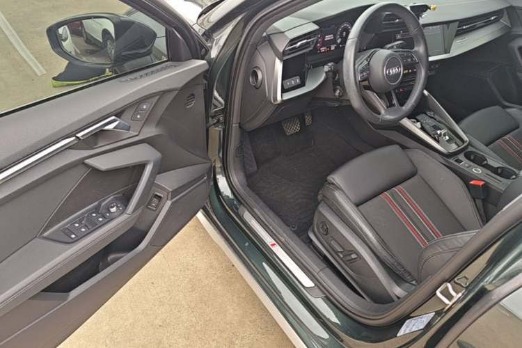 Used Audi A3 2021 Sportback 35 TFSI Fashionable Sports Model Driver Seat