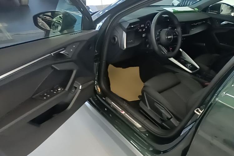 Used Audi A3 2021 Sportback 35 TFSI Advanced Sport Edition Driver Seat