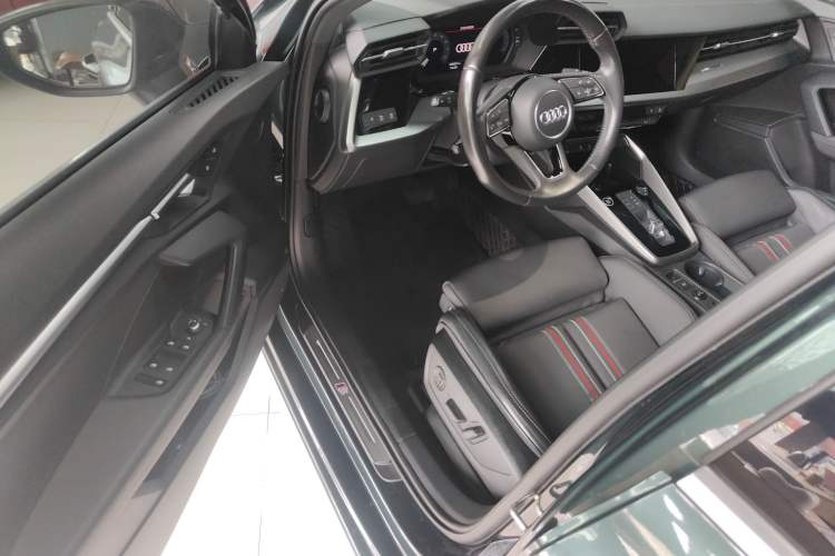 Used Audi A3 2021 Sportback 35 TFSI Fashionable Sports Model Driver Seat