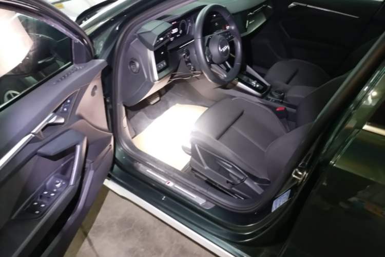 Used Audi A3 2021 Sportback 35 TFSI Advanced Sport Edition Driver Seat