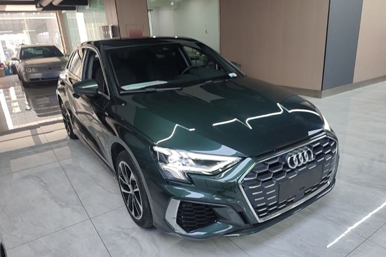 Used Audi A3 2021 Sportback 35 TFSI Advanced Sport Edition Front Right 45 Deg
