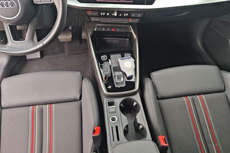 Used Audi A3 2021 Sportback 35 TFSI Fashionable Sports Model Gear Lever