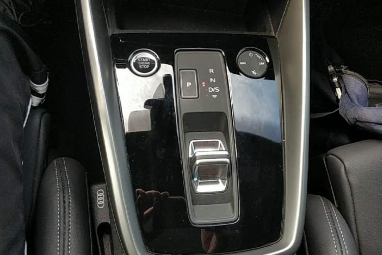 Used Audi A3 2021 A3L Limousine 35 TFSI Fashion Sport Model Gear Lever