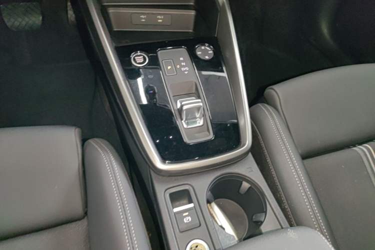 Used Audi A3 2021 Sportback 35 TFSI Fashionable Sports Model Gear Lever