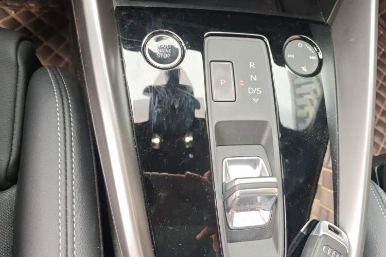 Used Audi A3 2021 Sportback 35 TFSI Fashionable Sports Model Gear Lever