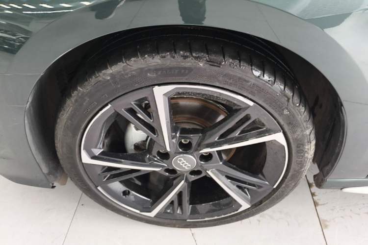 Used Audi A3 2021 Sportback 35 TFSI Fashionable Sports Model Left Front Wheel Hub