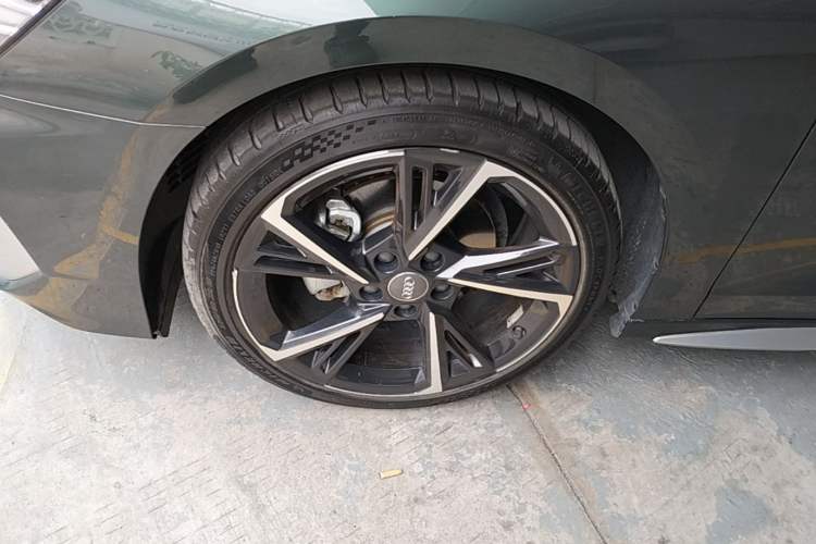 Used Audi A3 2021 Sportback 35 TFSI Fashionable Sports Model Left Front Wheel Hub