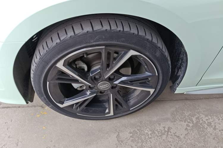 Used Audi A3 2021 A3L Limousine 35 TFSI Fashion Sport Model Left Front Wheel Hub