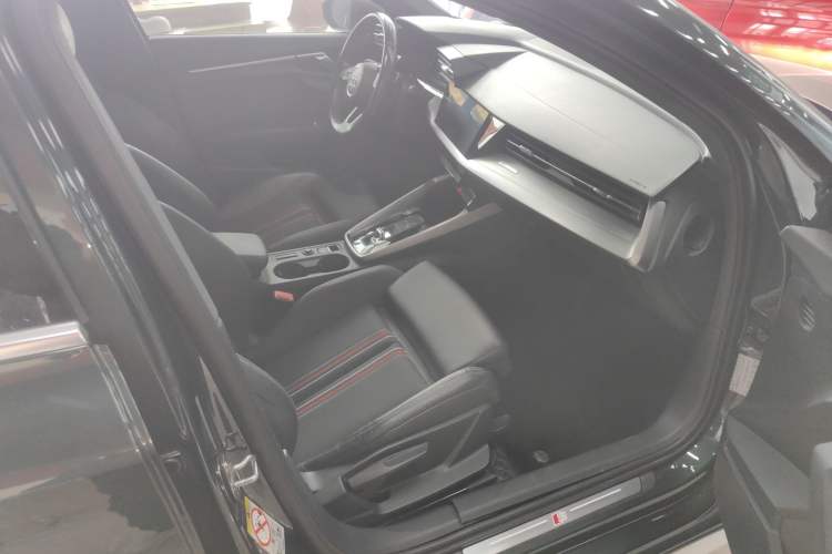 Used Audi A3 2021 Sportback 35 TFSI Fashionable Sports Model Right Front Seat