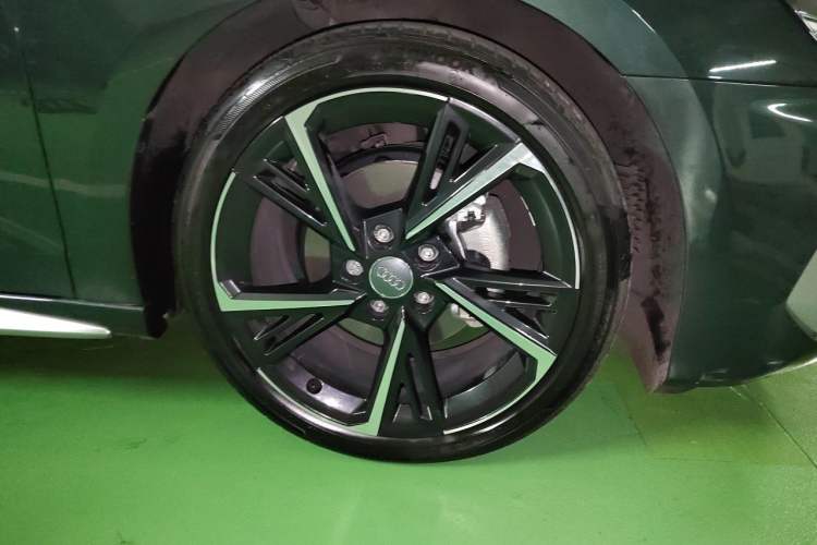 Used Audi A3 2021 Sportback 35 TFSI Fashionable Sports Model Right Front Wheel Hub