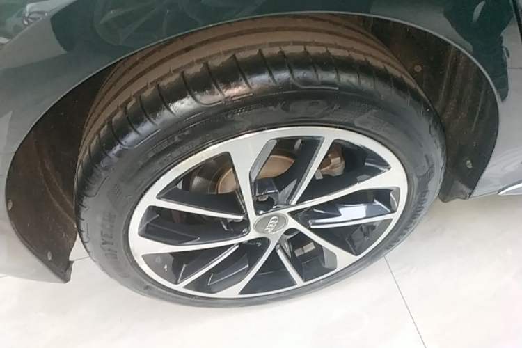 Used Audi A3 2021 Sportback 35 TFSI Advanced Sport Edition Right Rear Wheel Hub