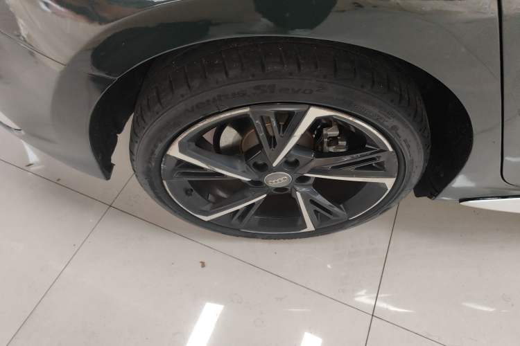 Used Audi A3 2021 Sportback 35 TFSI Fashionable Sports Model Right Rear Wheel Hub