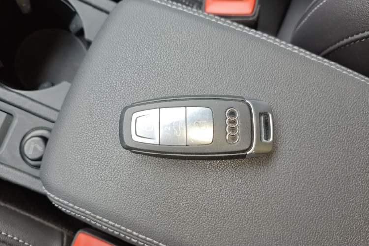 Used Audi A3 2021 A3L Limousine 35 TFSI Fashion Sport Model Vehicle Key