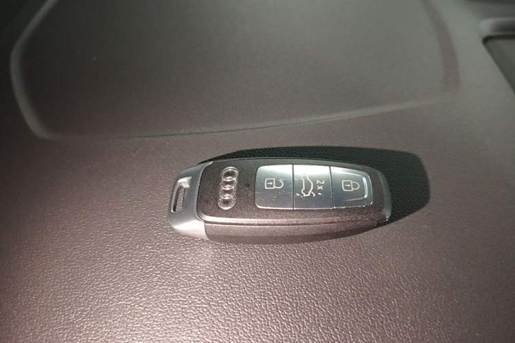 Used Audi A3 2021 A3L Limousine 35 TFSI Fashion Sport Model Vehicle Key