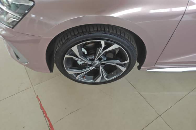 Used Audi A3 2021 Sportback 35 TFSI Luxury Sports Model Left Front Wheel Hub