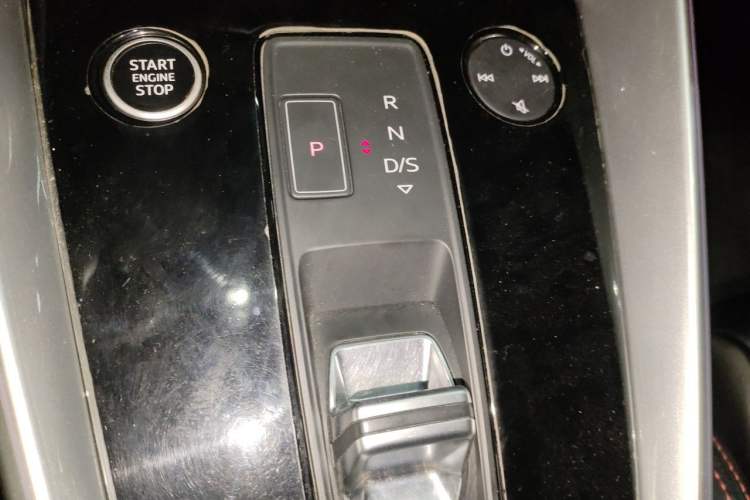 Used Audi A3 2021 A3L Limousine 35 TFSI Progressive Sport Edition Gear Lever
